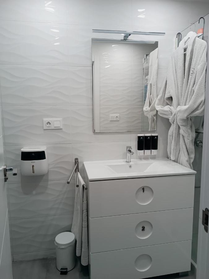 Habitaciones2 Renfe Alicante Phòng bức ảnh